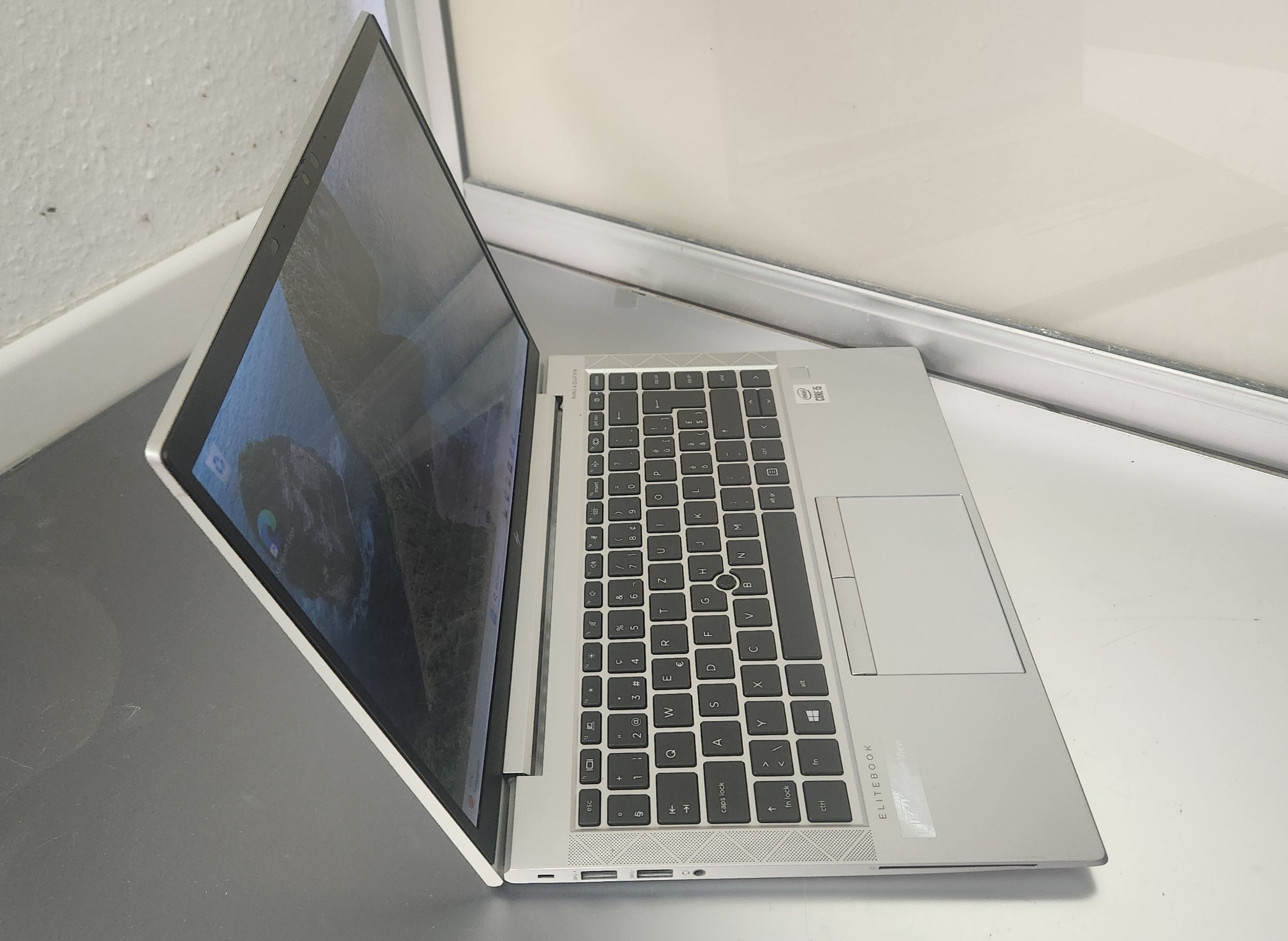 HP Elitebook 840 G7 Notebook PC 14" Processeur Intel Core i5 10th Gen